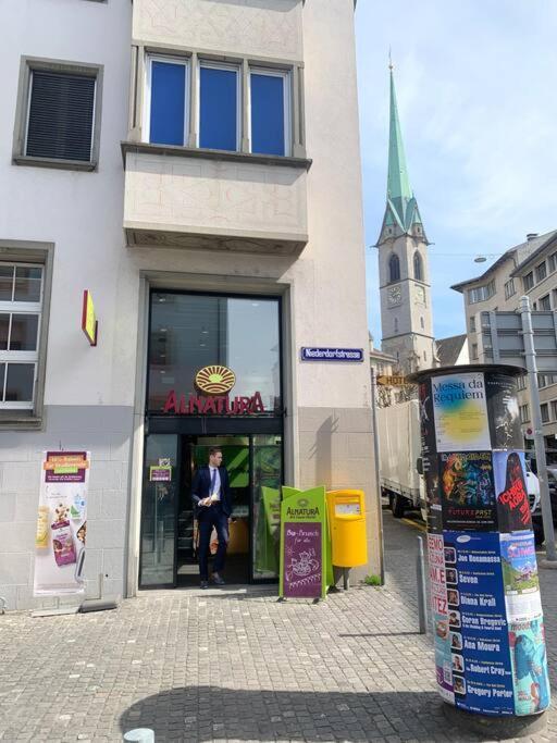 Cozy Studio Apartment Unit 12 In Center Of Zurich Extérieur photo