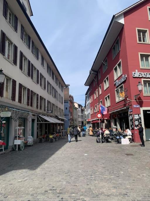 Cozy Studio Apartment Unit 12 In Center Of Zurich Extérieur photo